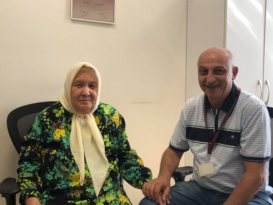 79 YAŞINDAKİ GÜNGÖR NİNE 11 YIL SONRA TEKRAR YÜRÜDÜ