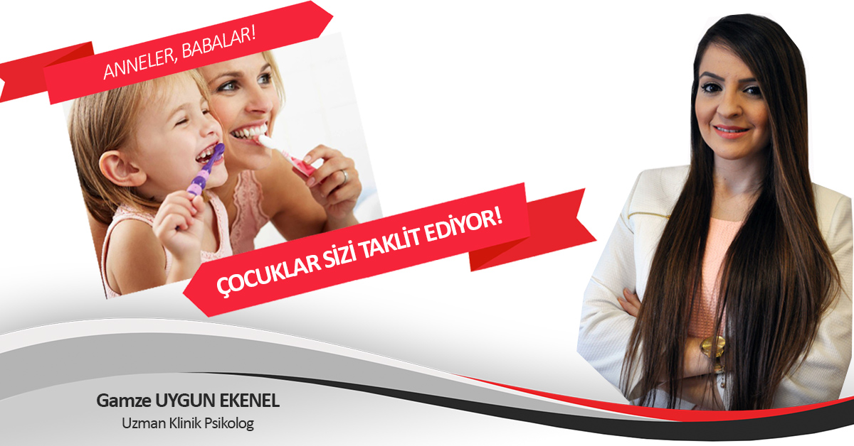ANNELER, BABALAR! ÇOCUKLAR SİZİ TAKLİT EDİYOR!