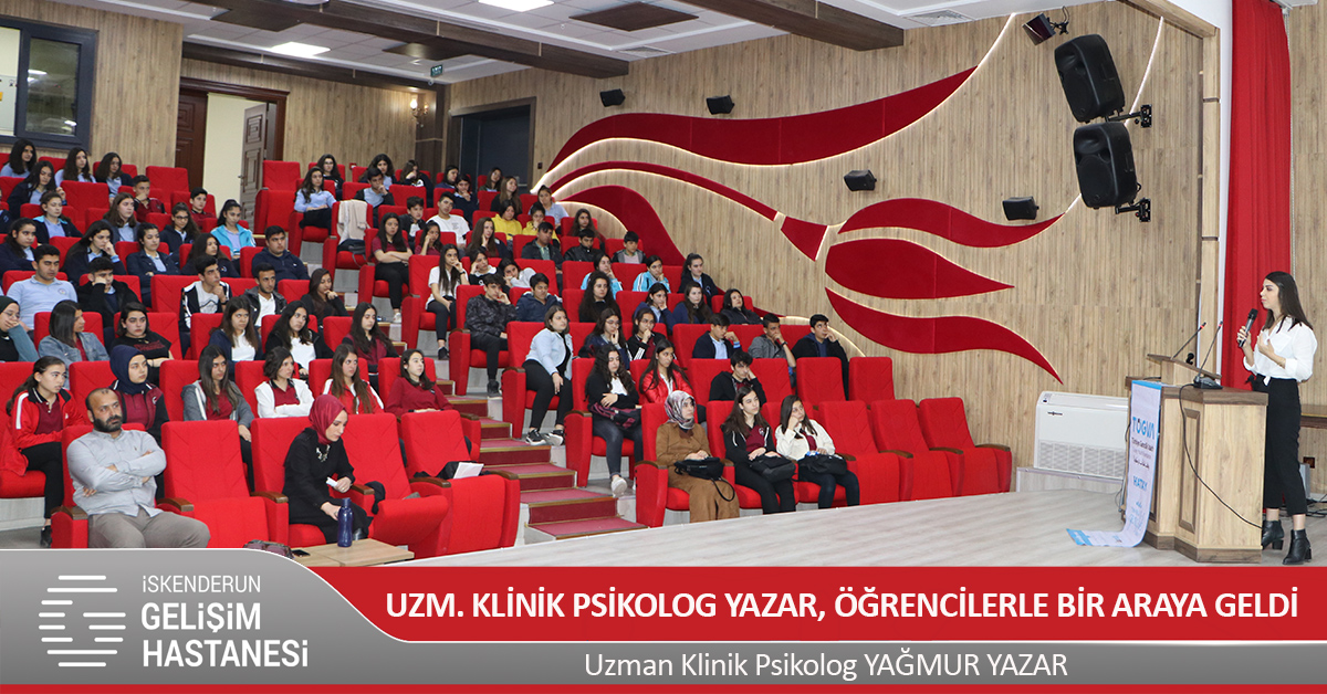  UZM. KLİNİK PSİKOLOG YAZAR, ÖĞRENCİLERLE BİR ARAYA GELDİ